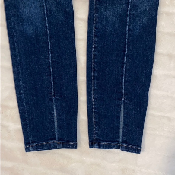 Joe’s Charlie Flawless High Rise Skinny Ankle - Picture 2 of 6